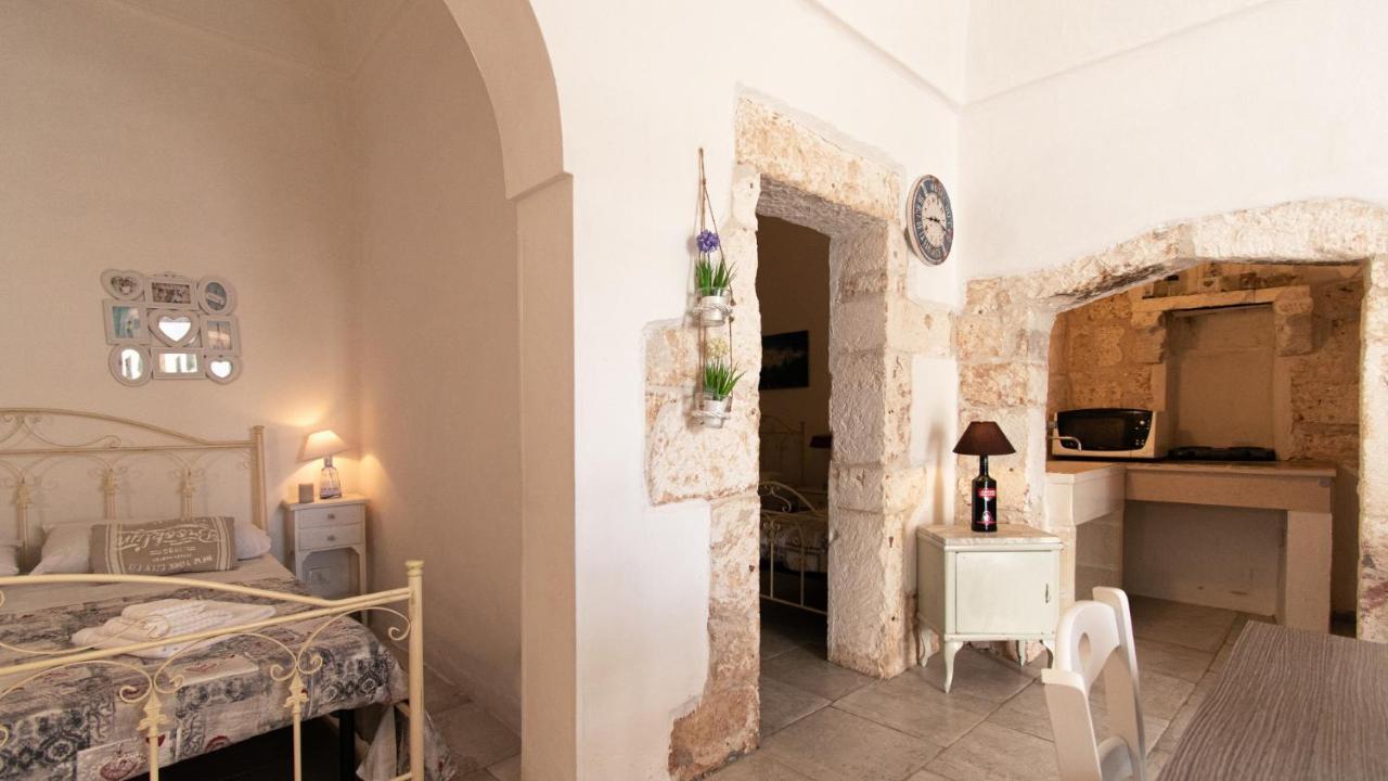 דירות אוסטוני Casetta Vicolo Ennio By Typney מראה חיצוני תמונה
