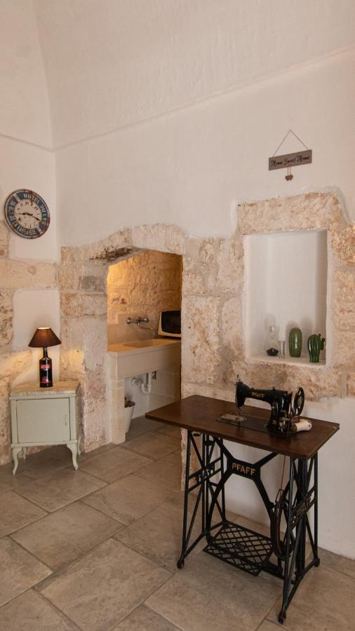 דירות אוסטוני Casetta Vicolo Ennio By Typney מראה חיצוני תמונה